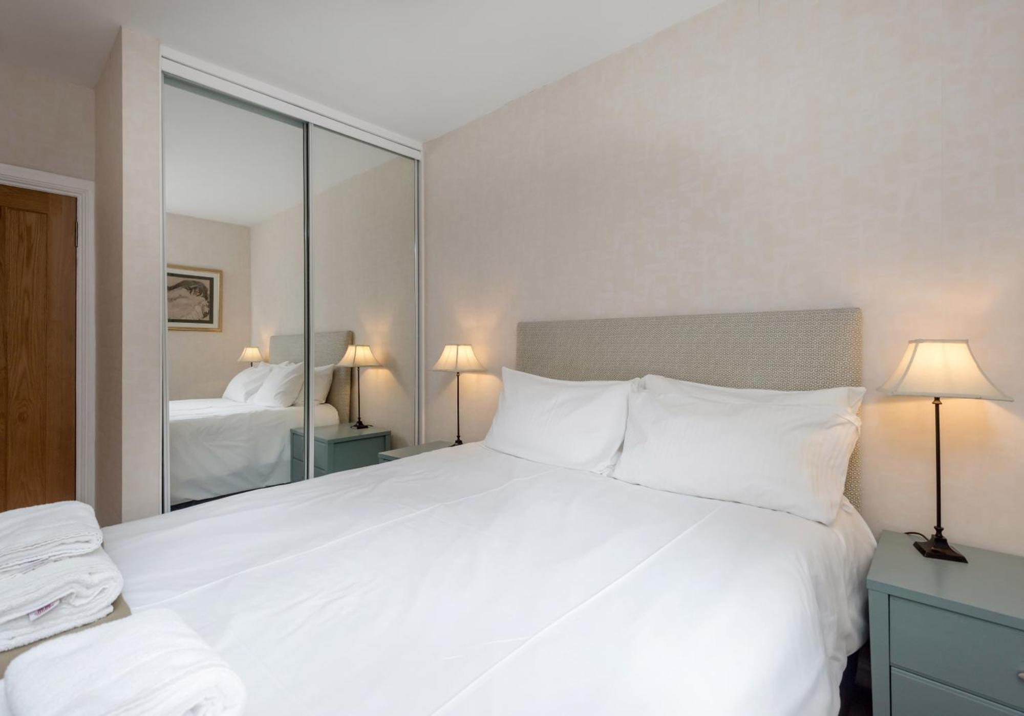 Causewayside Apartment - The Edinburgh Address Extérieur photo
